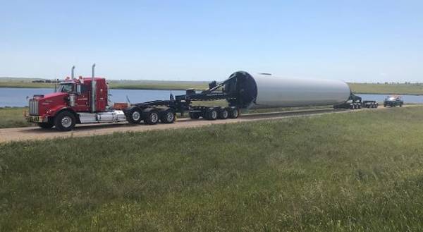 Lone Star Transportation truck transporting wind turbine parts